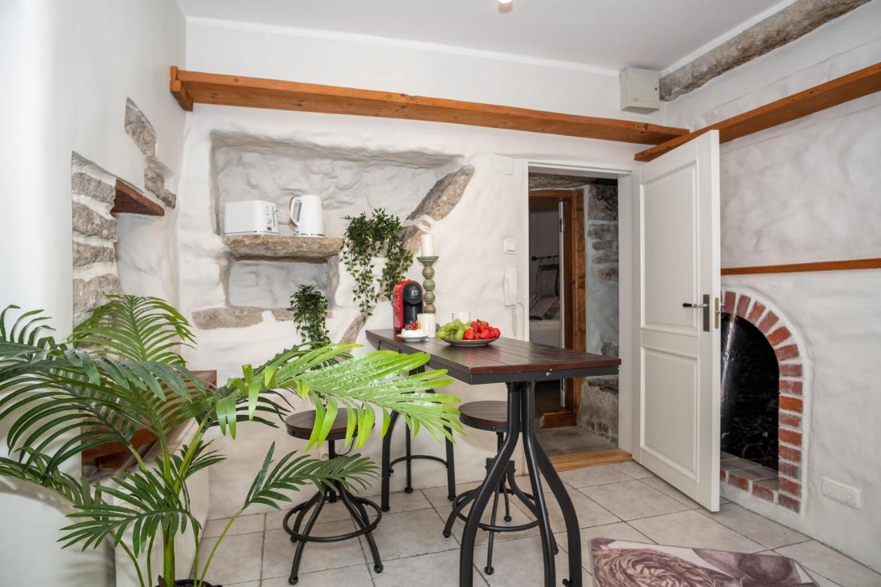 Rataskaevu Boutique - 7 Unique Apartments تالين المظهر الخارجي الصورة