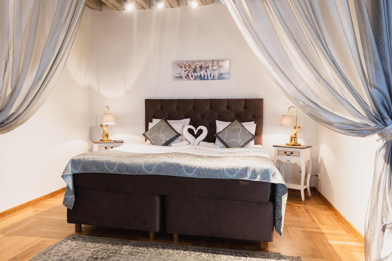Rataskaevu Boutique - 7 Unique Apartments تالين المظهر الخارجي الصورة